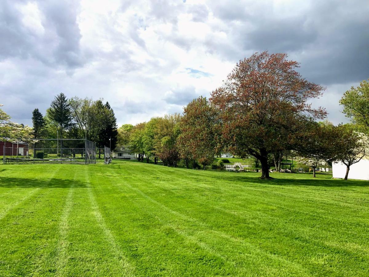 Chestnut Grove Family Resort Mount Pocono Exterior foto